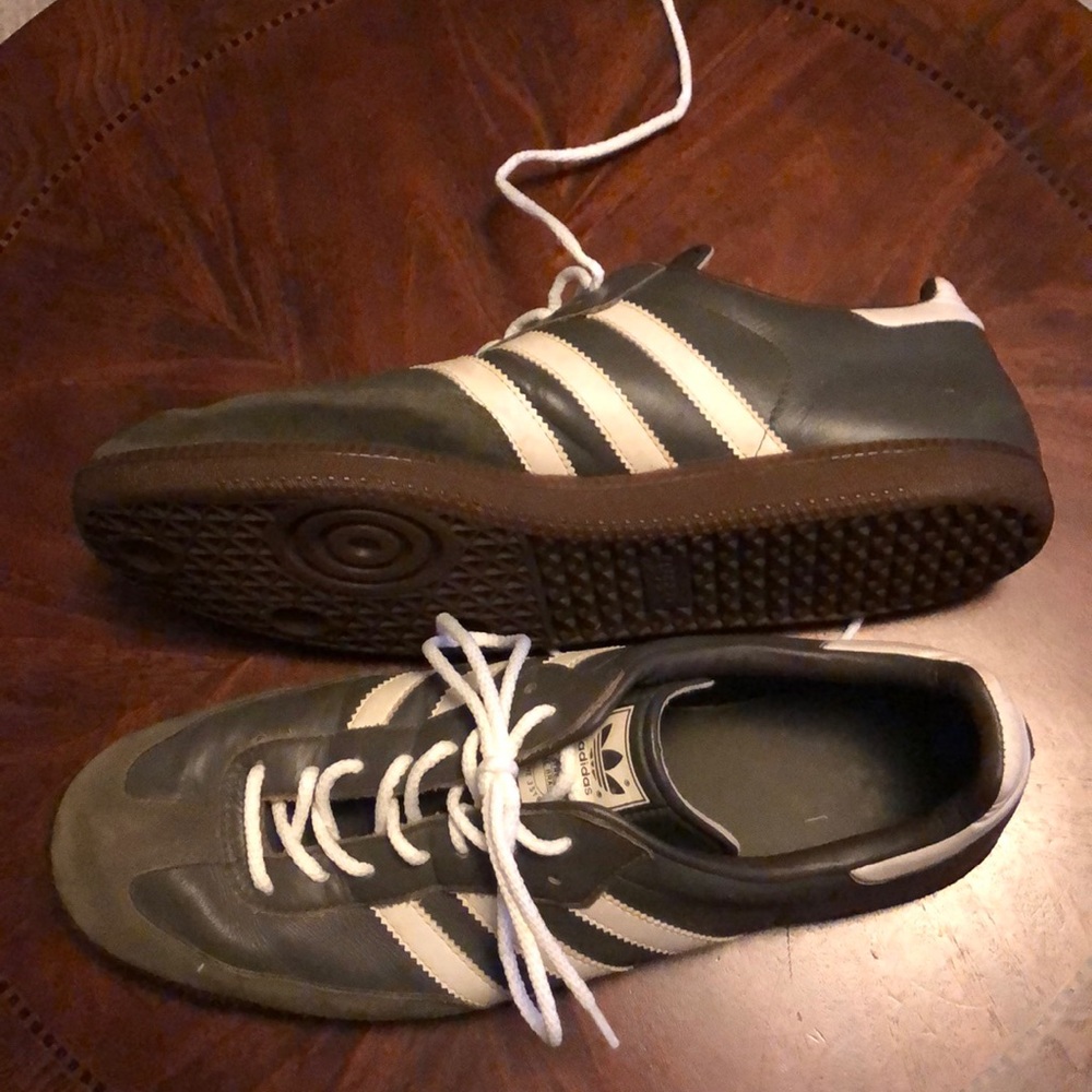 Nice Olive Green Adidas Sambas.